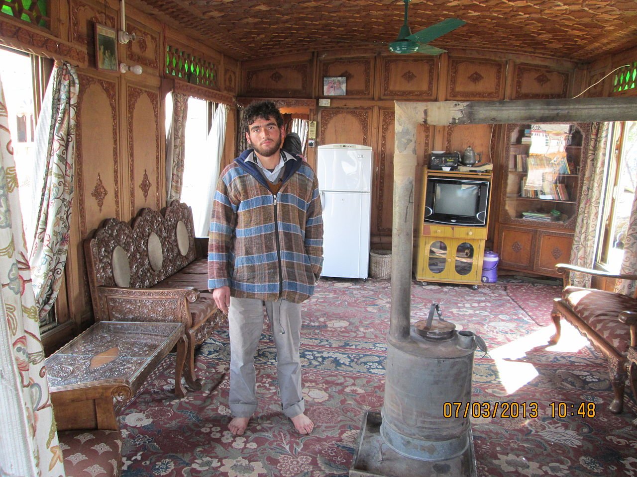 Houseboat Stay in Kashmir